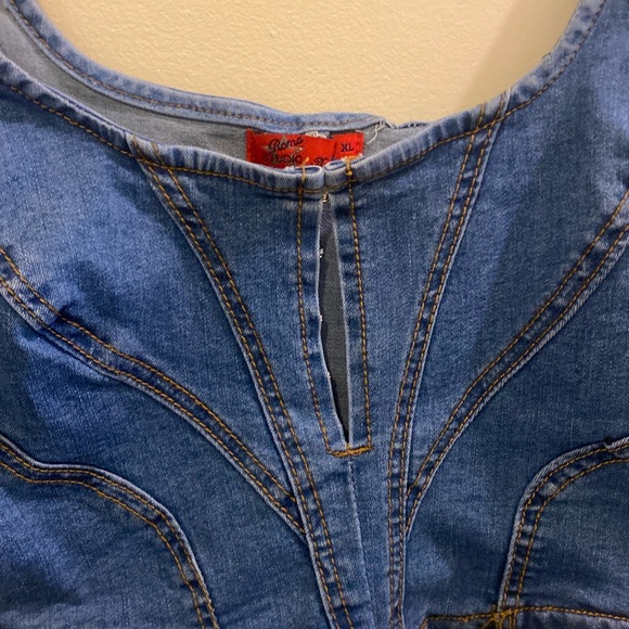 Hook and Eye Closure Denim Crop Top - Medium Wash, Sz. XL - Picture 6 of 6